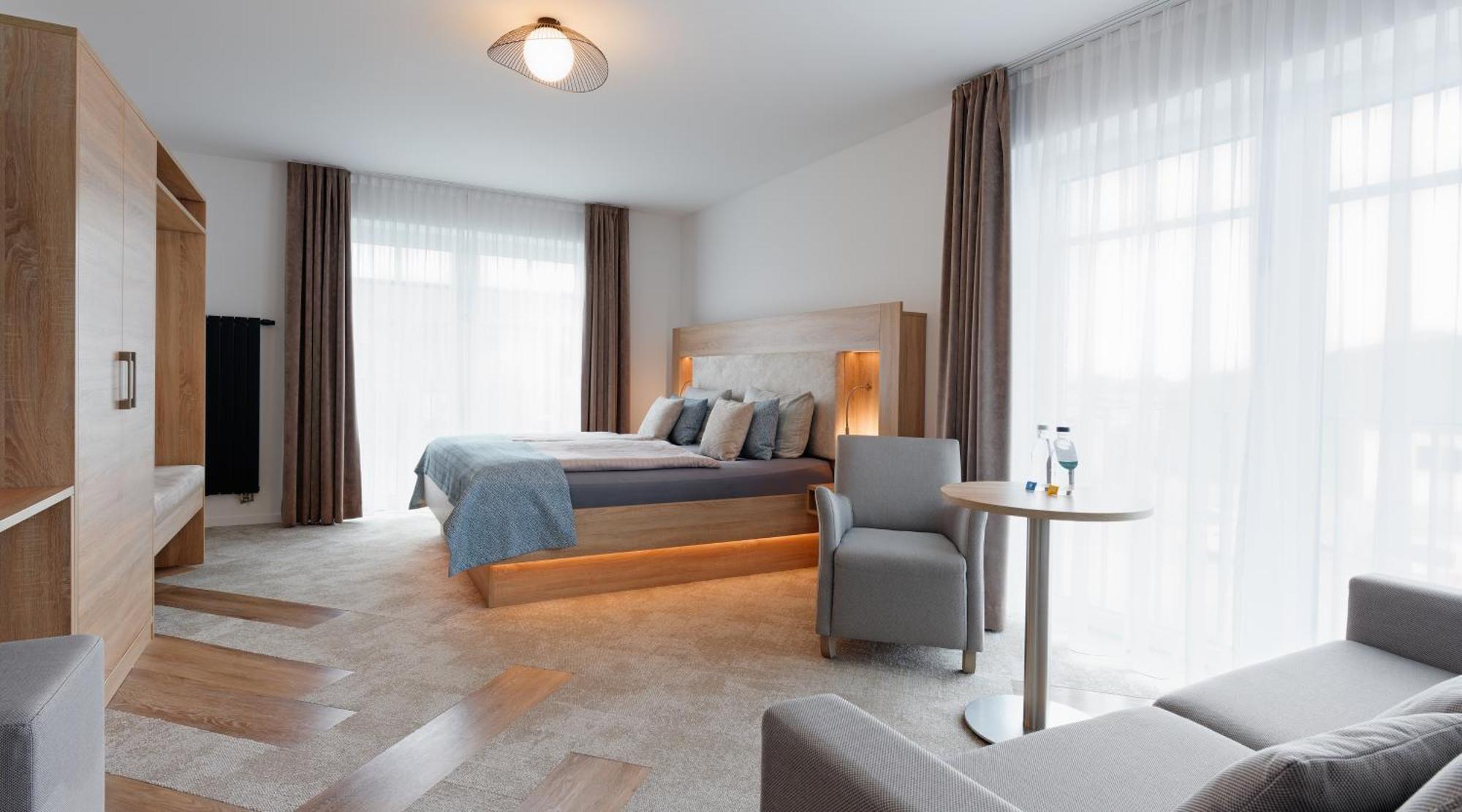 Hotel Schluister Park Carolinensiel Esterno foto